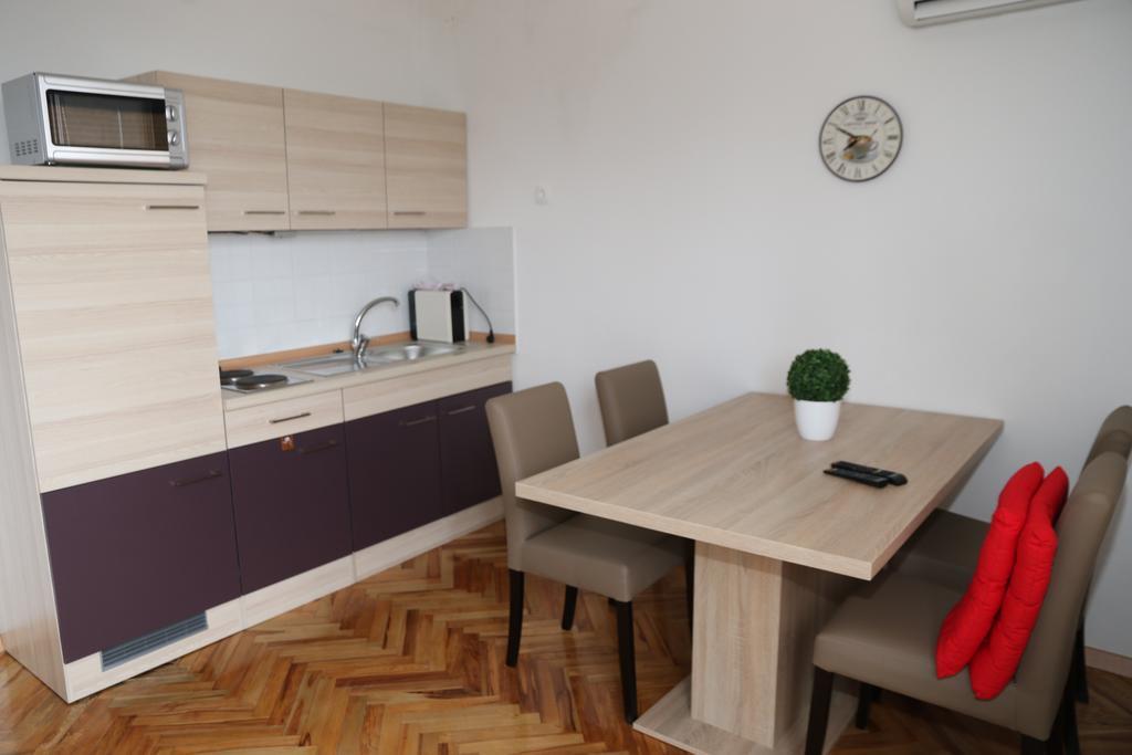 Apartmani Villa Christina Icici Luaran gambar