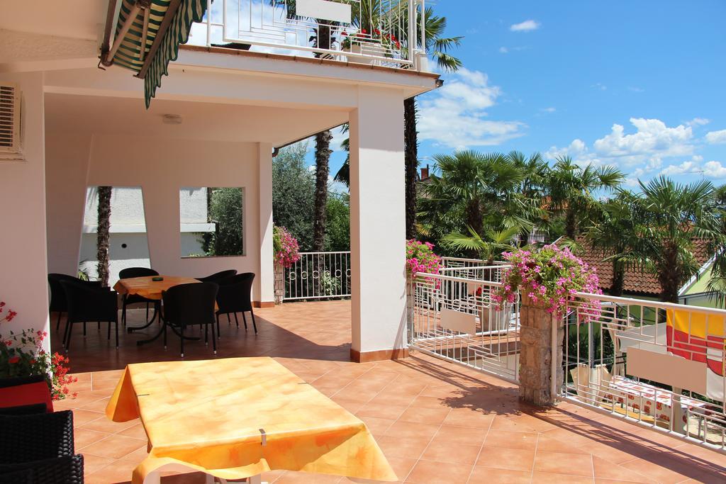 Apartmani Villa Christina Icici Luaran gambar