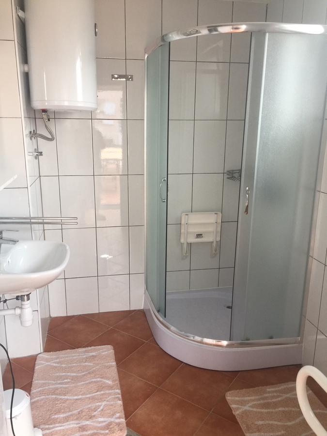 Apartmani Villa Christina Icici Luaran gambar